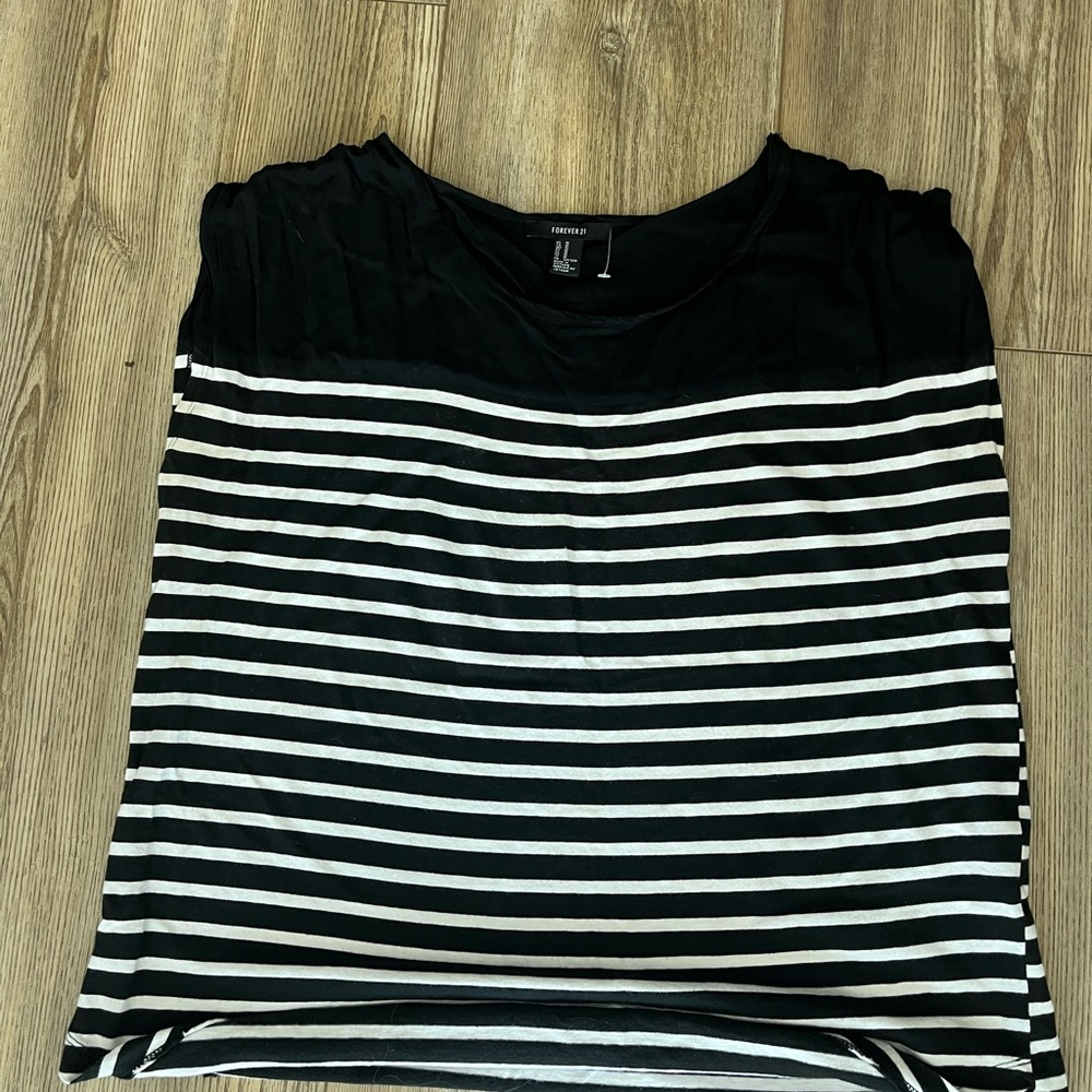 Forever 21 Classic Black Top